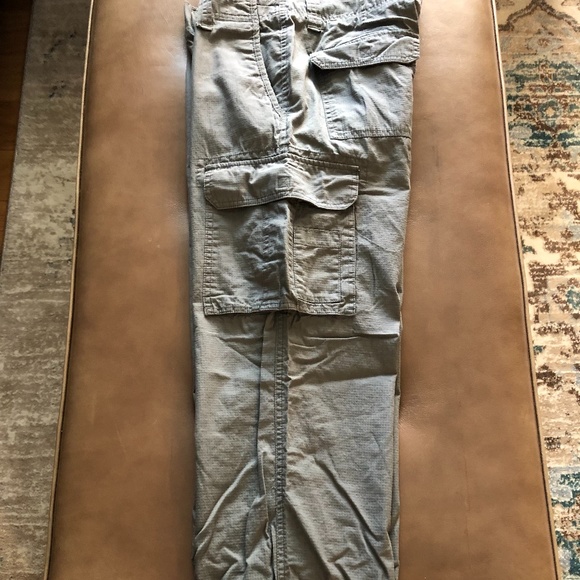 CHAPS Cargo Pants - Picture 3 of 4